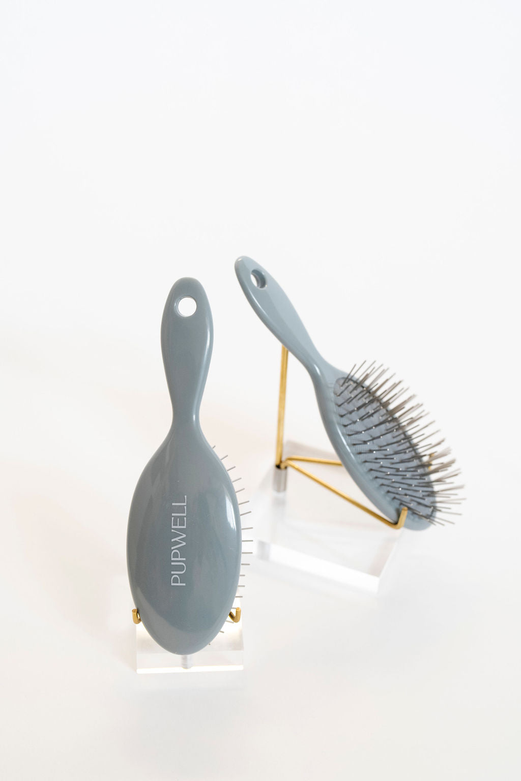 Upwell Gentle Detangling Brush